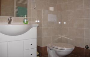 Two-Bedroom Apartment In Rabac