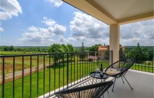 Cozy Home In Prodol With Wifi