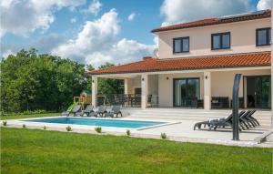 Cozy Home In Prodol With Wifi