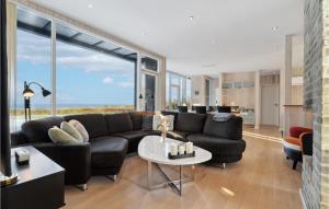 Beach Front Home In Spøttrup