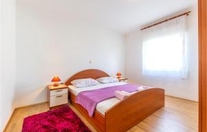 1 Bedroom Beautiful Apartment In Duce 