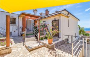 Pet Friendly Apartment In Crikvenica 