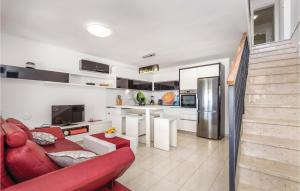 4 Bedroom Amazing Home In Barbat 