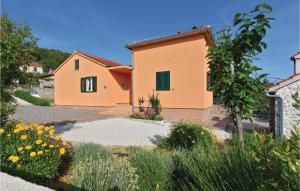 3 Bedroom Amazing Home In Sibenik 