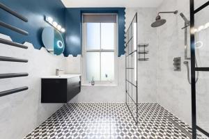 Prime Central London Stay, modern Apartments with AC
