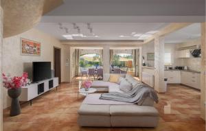 Amazing Home In Valtura With Sauna 