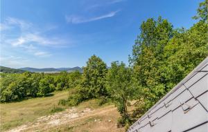 2 Bedroom Gorgeous Home In Frkasic