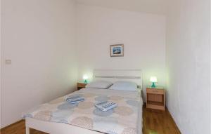 Amazing Apartment In Njivice With Kitchen 