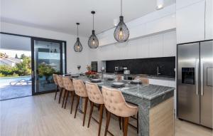 4 Bedroom Awesome Home In Komarna