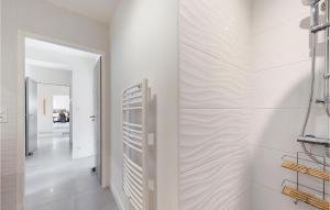 Maisons de vacances 3 Bedroom Nice Home In La Tremblade : photos des chambres