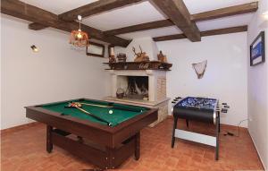 Lovely Home In Vodnjan With Kitchen 