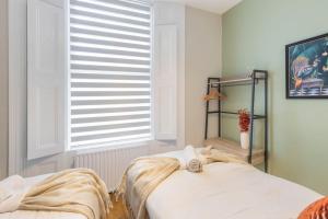 Classy GF Gem Next Seven Sisters