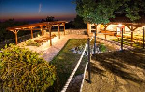 Lovely Home In Podstrana