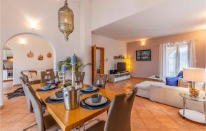 Beautiful Home In Galizana With Wifi