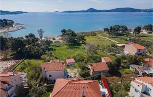 4 Bedroom Cozy Home In Vodice