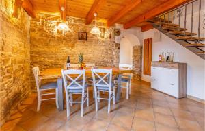 2 Bedroom Awesome Home In Kavran 