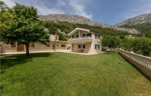 Nice Home In Solin With Wifi 
