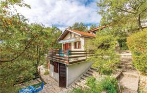 2 Bedroom Gorgeous Apartment In Jadranovo 