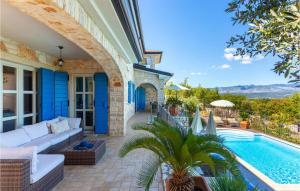 Stunning Home In Malinska With Wifi