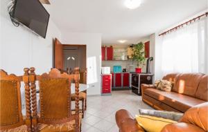 Lovely Home In Fazana With Kitchen 