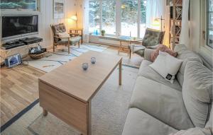 3 Bedroom Beautiful Home In Markaryd