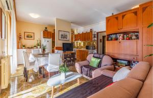 Lovely Apartment In Pula With Wifi