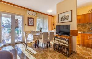 Lovely Apartment In Pula With Wifi