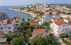 4 Bedroom Awesome Home In Sevid