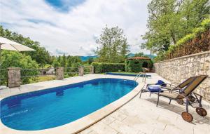 2 Bedroom Gorgeous Home In Poljane 