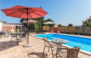 Two-Bedroom Holiday Home In Svetvincenat