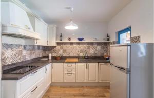 9 Bedroom Lovely Home In Bokordici 