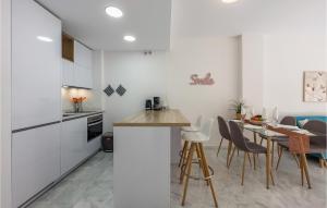 Amazing Apartment In Fuengirola