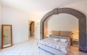 Lovely Home In Forio Dischia