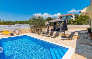 Gorgeous Home In Bilice With Wifi