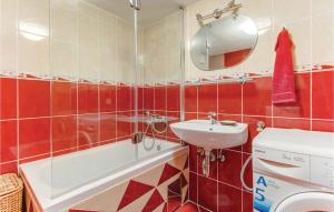 Nice Home In Dragozetici With House Sea View 