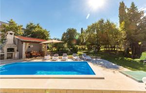 2 Bedroom Stunning Home In Pavicini 