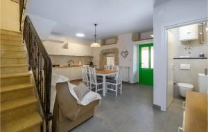 Amazing Home In Susnjevica With Wifi