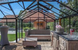 Amazing Home In Diksmuide