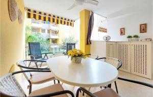 Nice Apartment In Canet Den Berenguer