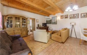Amazing Home In Novi Vinodolski 