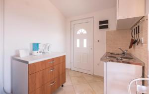 Gorgeous Home In Martina With Wifi