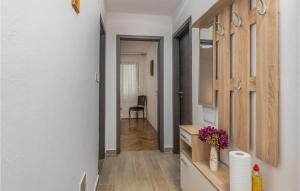 Beautiful Apartment In Mali Losinj