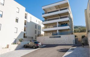 Cozy Apartment In Tucepi