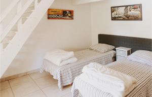 Maisons de vacances 3 Bedroom Stunning Home In Rochefort : photos des chambres