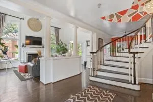 Four levels of entertainment - 塔克