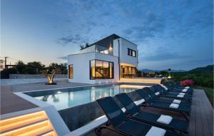 Villa Carbon Residence