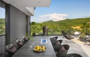 Villa Carbon Residence