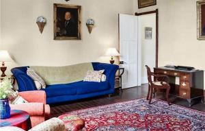 Appartements Amazing Apartment In Marconne With Wifi : photos des chambres