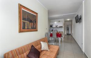 2 Bedroom Nice Apartment In Pinezici 