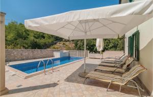 Amazing Home In Supetar